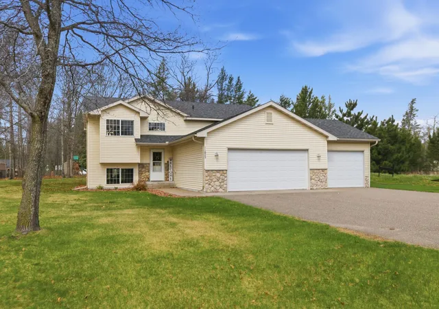 Homes for sale in Baxter, MN | 11825 Joneswood Dr, Baxter, MN 56425 | MLS# 7066457