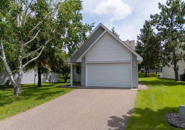 Homes for sale in Brainerd, MN | 2501 Woodridge Ln, Brainerd, MN 56401 | MLS# 7066472