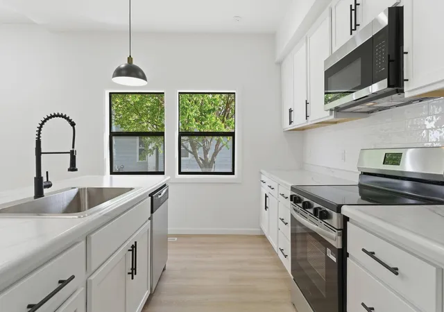 Photo 3 of Single family home for sale at 611 3rd Street Nw, Austin, MN 55912 | MLS# 7066491 | Listing updated on 2026-10-15
