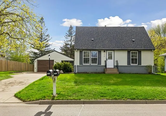 Homes for sale in New Brighton, MN | 2216 Thorndale Ave, New Brighton, MN 55112 | MLS# 7066579