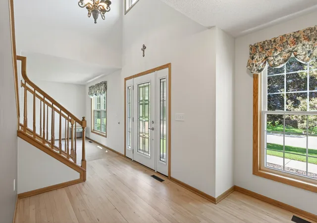 Homes for sale in Woodbury, MN | 3771 Mount Vernon Ln, Woodbury, MN 55129 | MLS# 7066622