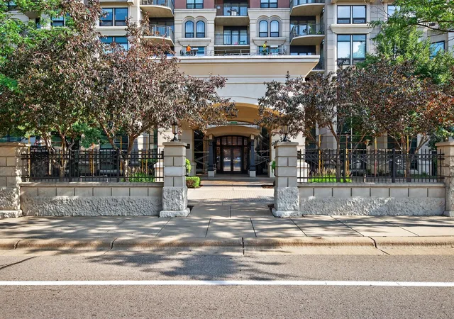 Homes for sale in Minneapolis, MN | 500 E Grant St #709, Minneapolis, MN 55404 | MLS# 7066667
