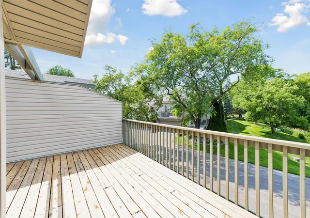 Homes for sale in Eden Prairie, MN | 9521 Hartford Cir, Eden Prairie, MN 55347 | MLS# 7066783