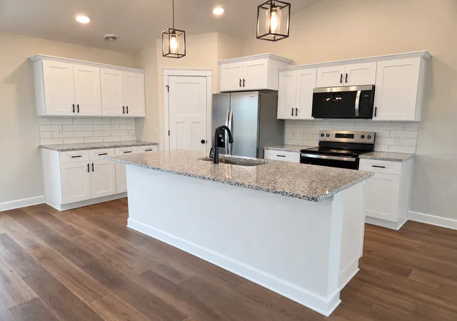 Photo 4 of Single family home for sale at 119 6th Street SE, Geneva, MN 56035 | MLS# 7066975 | Listing updated on 2026-10-07