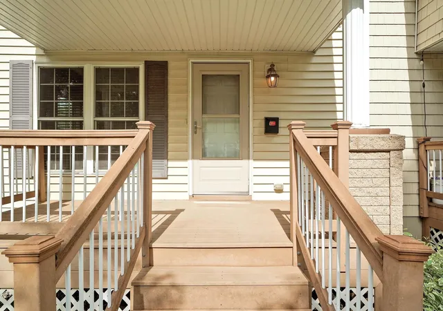 2nd image of 1820 Quincy St Ne #A, Minneapolis, MN 55418 | MLS# 7067076