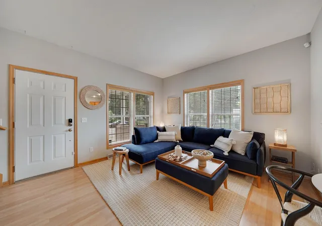 4th image of 1820 Quincy St Ne #A, Minneapolis, MN 55418 | MLS# 7067076