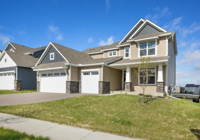2nd image of 5345 Chapin Ln, Saint Paul, MN 55129 | MLS# 7067127