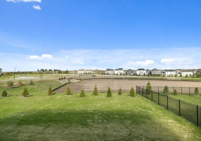 32nd image of 5345 Chapin Ln, Saint Paul, MN 55129 | MLS# 7067127