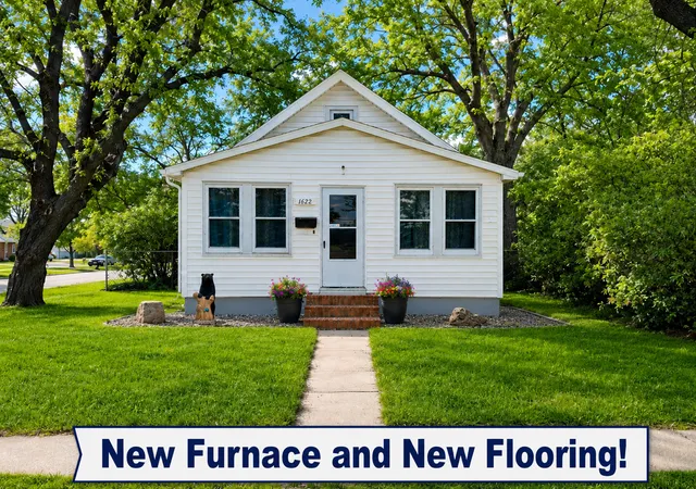 Homes for sale in Fargo, ND | 1622 S 11th Ave S, Fargo, ND 58103 | MLS# 7067245