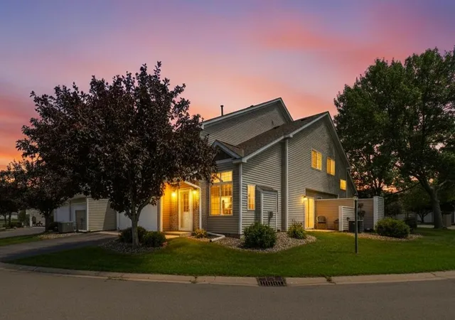 2nd image of 1781 Stone Meadow Blvd, Shakopee, MN 55379 | MLS# 7067274