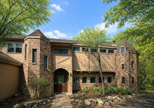 3rd image of 2715 Park Dr, Saint Cloud, MN 56303 | MLS# 7067324