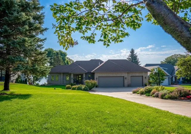 Photo 2 of Single family home for sale at 5979 24th Street Ne, Willmar, MN 56201 | MLS# 7067439 | Listing updated on 2026-08-27