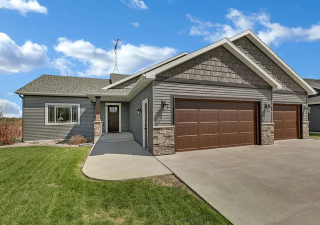 1st image of 1704 Knottingham Dr, Sartell, MN 56377 | MLS# 7067472