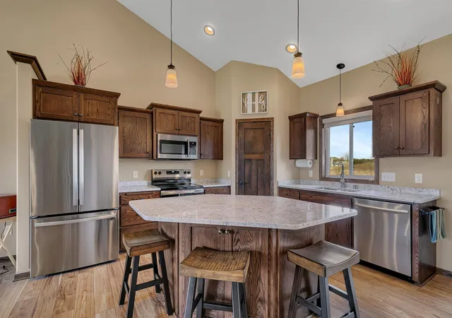 Photo 3 of Sale Pending at 1704 Knottingham Dr, Sartell, MN 56377 | MLS# 7067472 | Listing updated on 2026-08-31