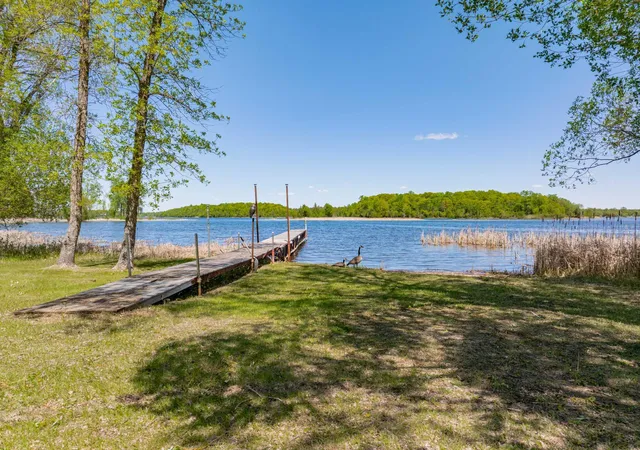 4th image of 34612 Rebel Beach Rd, Cohasset, MN 55721 | MLS# 7067525