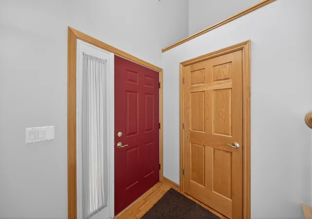 2nd image of 1011 Golfers Ct Se, Rochester, MN 55904 | MLS# 7067588