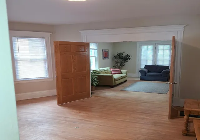 Listing Photo 4 - Condo for sale in building located at 2637 Emerson Ave S, Minneapolis, MN 55408