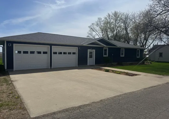 Photo 35 of Single family home for sale at 344 Oak St N, Vesta, MN 56292 | MLS# 7067681 | Listing updated on 2026-08-03
