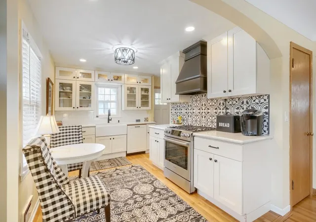1st image of 3225 Alabama Ave S, Minneapolis, MN 55416 | MLS# 7067684
