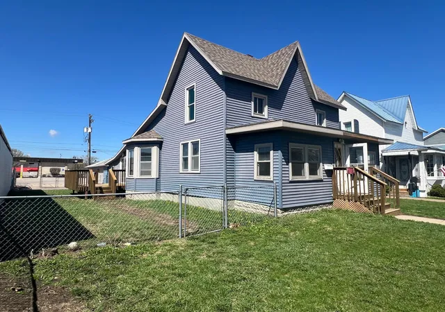 3rd image of 1311 Caledonia St, La Crosse, WI 54603 | MLS# 7067706
