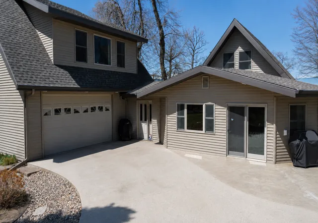 Homes for sale in Battle Lake, MN | 39409 Clearmont Rd, Battle Lake, MN 56515 | MLS# 7067717