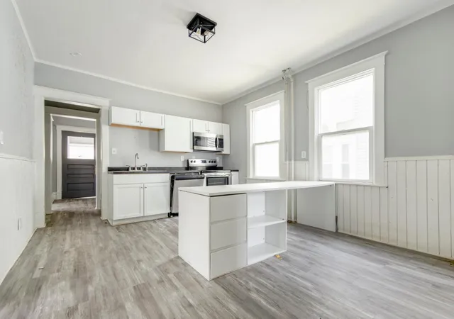 Photo 1 of Single family home for sale at 797 Iglehart Ave, Saint Paul, MN 55104 | MLS# 7067796 | Listing updated on 2026-10-30