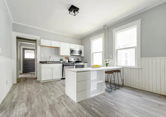 Photo 2 of Single family home for sale at 797 Iglehart Ave, Saint Paul, MN 55104 | MLS# 7067796 | Listing updated on 2026-09-26