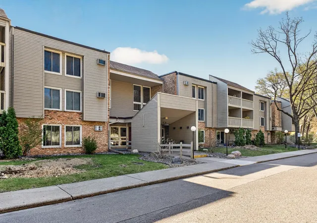 Photo 2 of Condo for sale at 4045 Hodgson Rd #211, Saint Paul, MN 55126 | MLS# 7067828 | Listing updated on 2026-08-04
