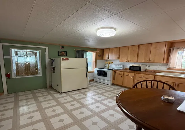 Photo 4 of Sale Pending at 715 25th Avenue N, Saint Cloud, MN 56303 | MLS# 7067887 | Listing updated on 2026-09-04