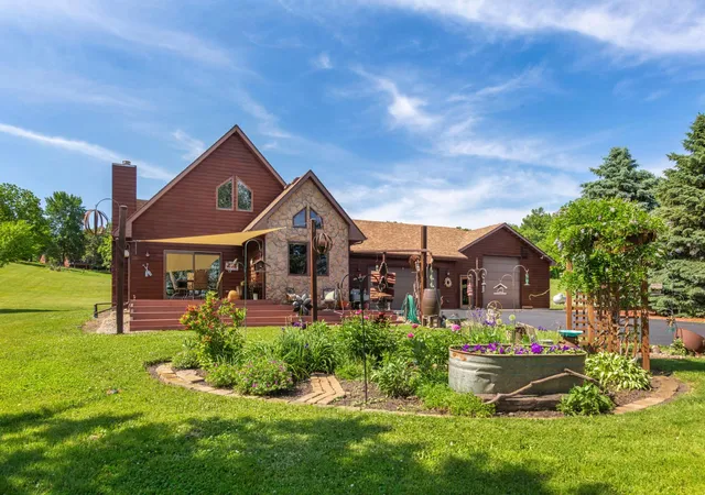 Photo 3 of Single family home for sale at 13304 Sakatah Lake Rd, Waterville, MN 56096 | MLS# 7067895 | Listing updated on 2026-08-30