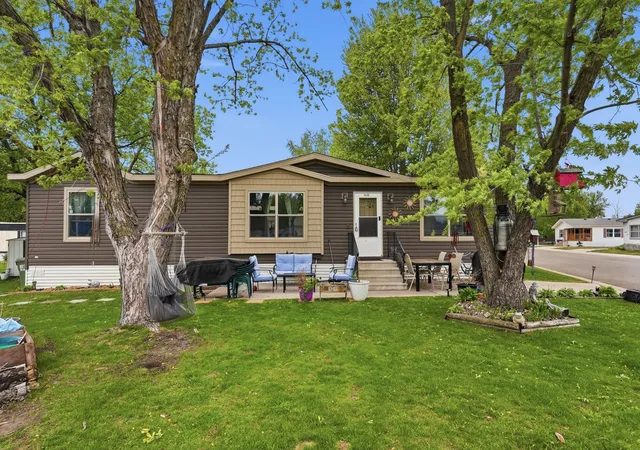 Photo 2 of Sale Pending at 10488 Pierce St Ne, Minneapolis, MN 55434 | MLS# 7067898 | Listing updated on 2026-09-05