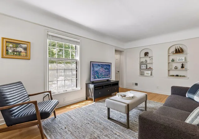 5th image of 3809 Kipling Ave, Minneapolis, MN 55416 | MLS# 7067968