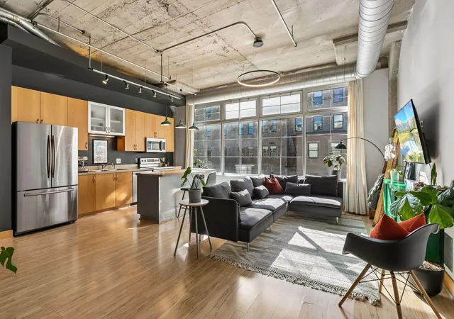 1st image of 918 3Rd St N #203, Minneapolis, MN 55401 | MLS# 7067979