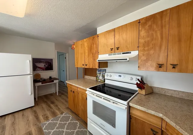 Photo 4 of Single family home for sale at 1590 W Lake Dr, Detroit Lakes, MN 56501 | MLS# 7068058 | Listing updated on 2026-09-02