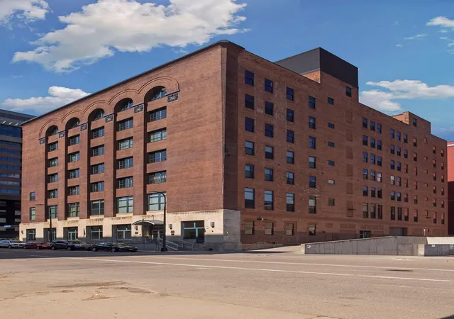 2nd image of 250 Park Ave, Minneapolis, MN 55415
