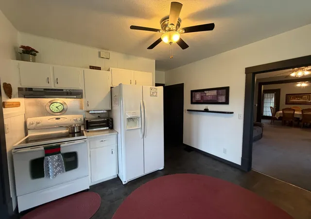 Photo 4 of Single family home for sale at 312 W Luverne St, Magnolia, MN 56158 | MLS# 7068193 | Listing updated on 2026-08-27