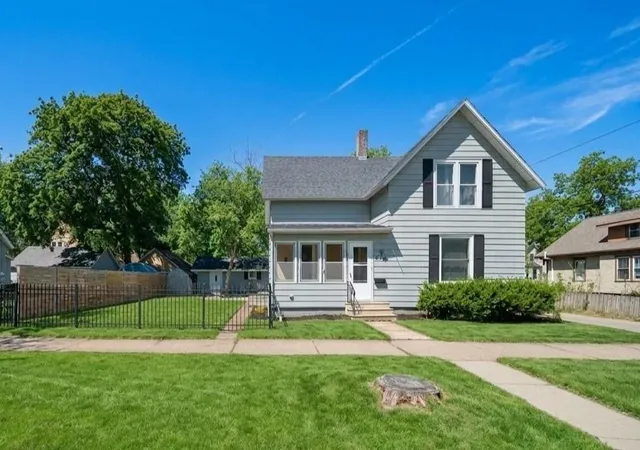 Homes for sale in Faribault, MN | 112 7th Ave Nw, Faribault, MN 55021 | MLS# 7068314