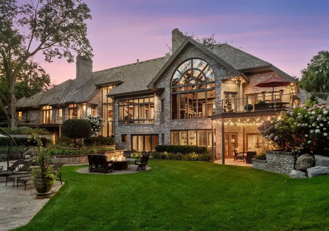 Photo 2 of Single family home for sale at 326 Ferndale Rd W, Wayzata, MN 55391 | MLS# 7068317 | Listing updated on 2026-09-02