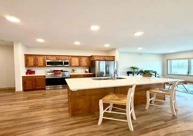 Listing Photo 5 - Condo for sale in building located at 715 Lake Shore Dr NE, Bemidji, MN 56601 - Unit #201