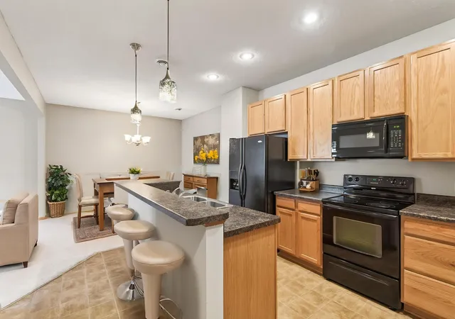 2nd image of 3311 Hazel Trl #H, Saint Paul, MN 55129 | MLS# 7068361