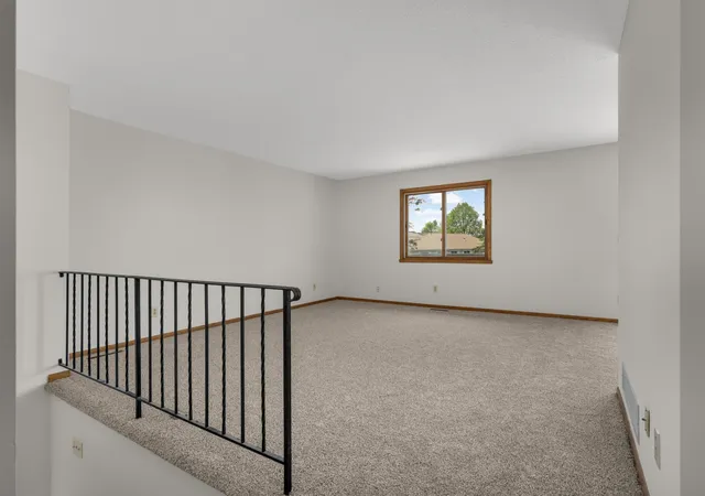 Homes for sale in Oakdale, MN | 3956 Goodwin Ave N, Oakdale, MN 55128 | MLS# 7068383