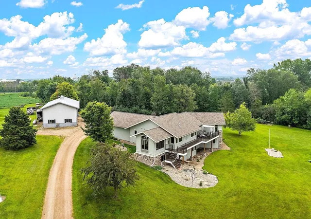 4th image of 2312 Becker Trl, Faribault, MN 55021 | MLS# 7068432