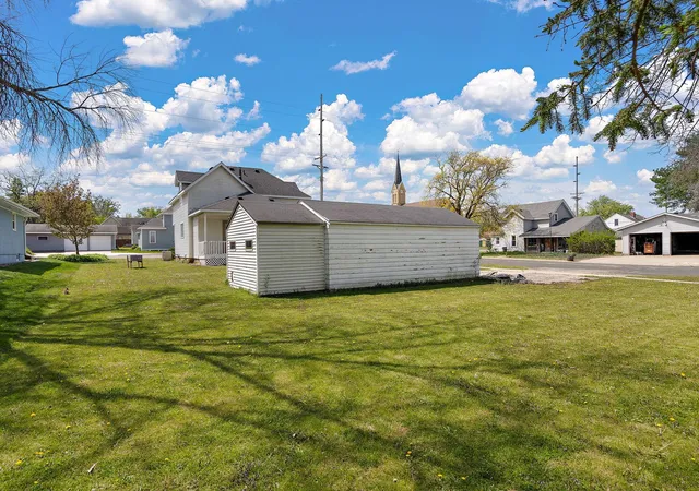 33rd image of 300 E State St, Belle Plaine, MN 56011 | MLS# 7068464