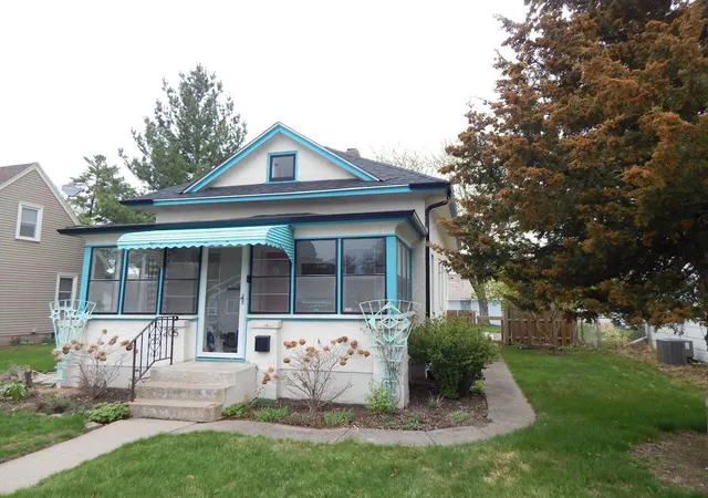 Homes for sale in Hopkins, MN | 205 10Th Ave N, Hopkins, MN 55343 | MLS# 7068556