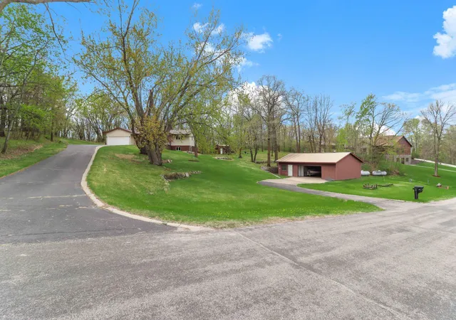 Photo 2 of Single family home for sale at 27987 Timber Ln Rd, Paynesville, MN 56362 | MLS# 7068631 | Listing updated on 2026-10-08