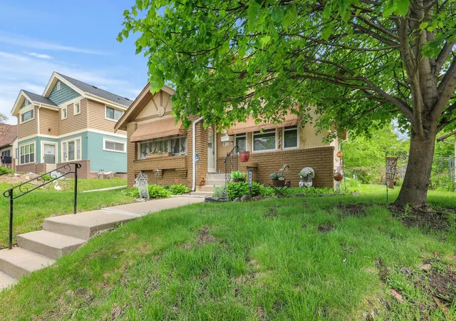 Photo 2 of Single family home for sale at 1718 Vincent Ave N, Minneapolis, MN 55411 | MLS# 7068656 | Listing updated on 2026-08-07