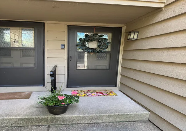 Photo 3 of Single family home for sale at 5542 Rowland Rd, Hopkins, MN 55343 | MLS# 7068667 | Listing updated on 2026-10-22