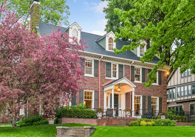 Photo 2 of Mansion for sale at 2240 W Lake Of The Isles Pkwy, Minneapolis, MN 55405 | MLS# 7068826 | Listing updated on 2026-08-20