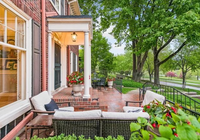 Photo 3 of Mansion for sale at 2240 W Lake Of The Isles Pkwy, Minneapolis, MN 55405 | MLS# 7068826 | Listing updated on 2026-08-20