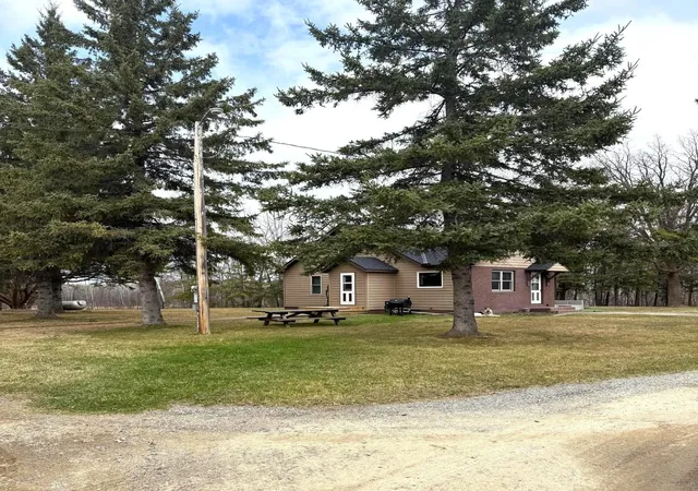 Homes for sale in Baudette, MN | 10507 Hwy 11, Baudette, MN 56623 | MLS# 7068835
